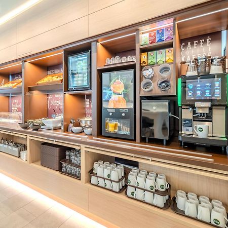 B&B Hotel Offenburg-Hbf 外观 照片