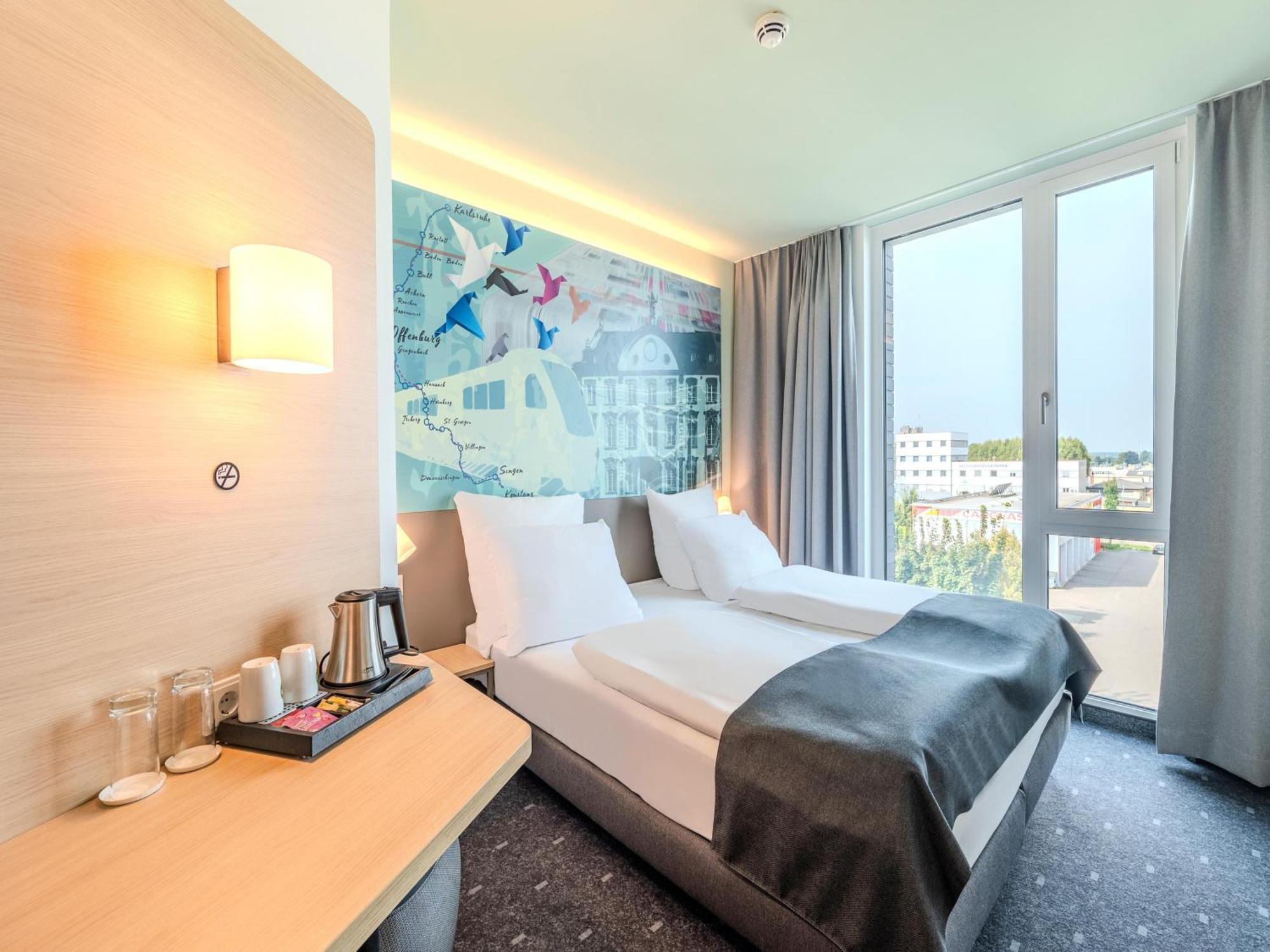 B&B Hotel Offenburg-Hbf 外观 照片