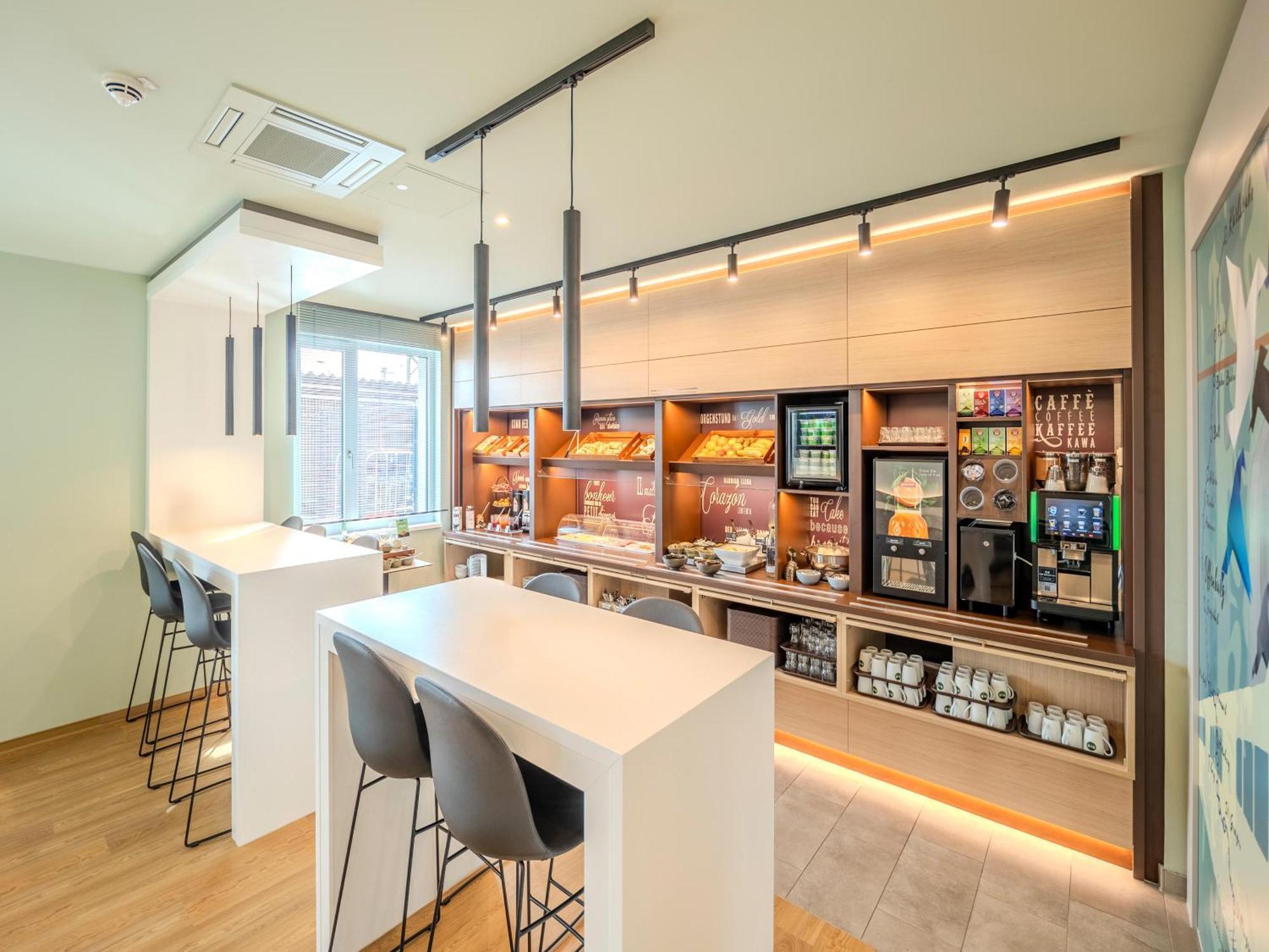 B&B Hotel Offenburg-Hbf 外观 照片