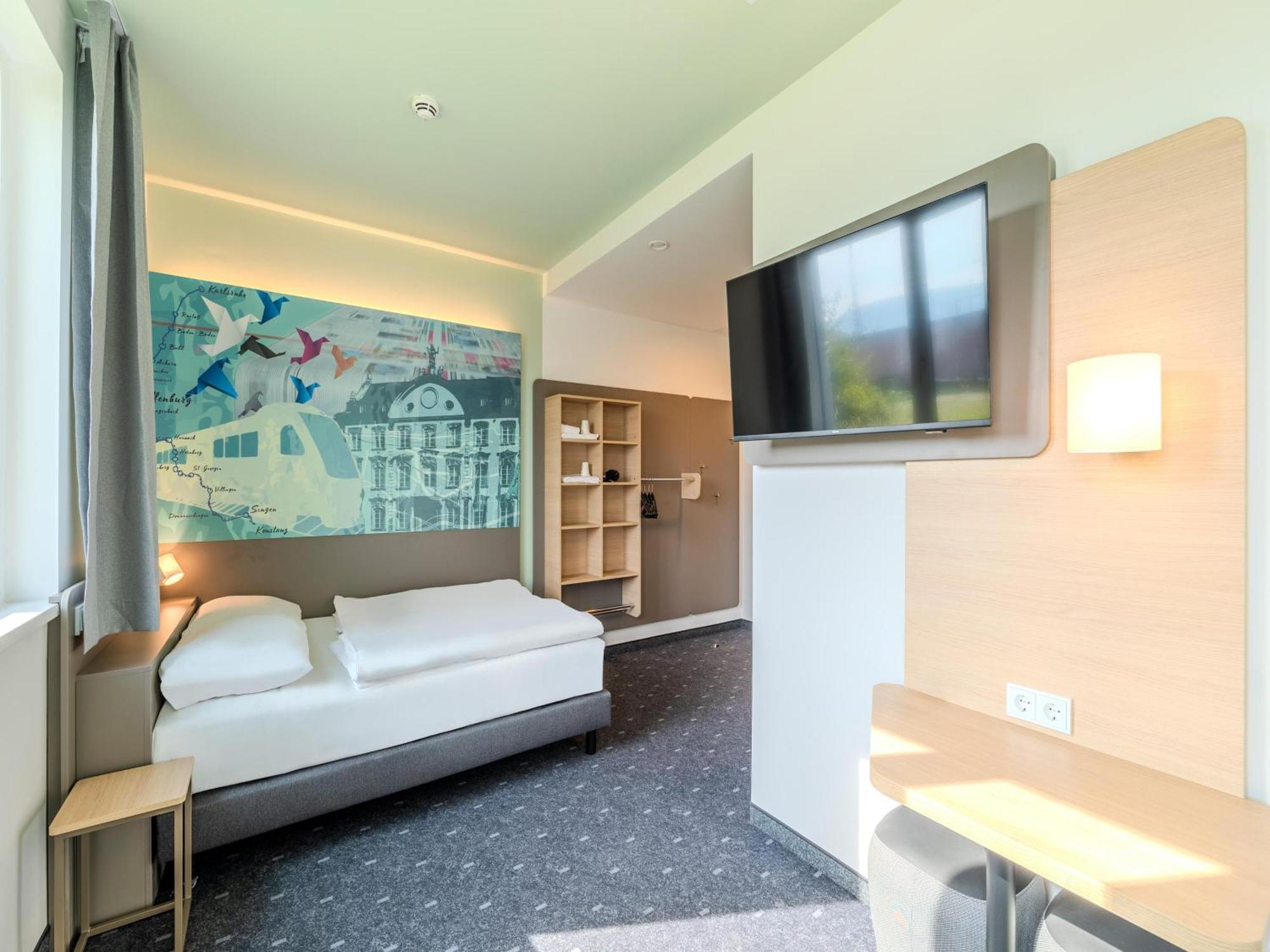 B&B Hotel Offenburg-Hbf 外观 照片
