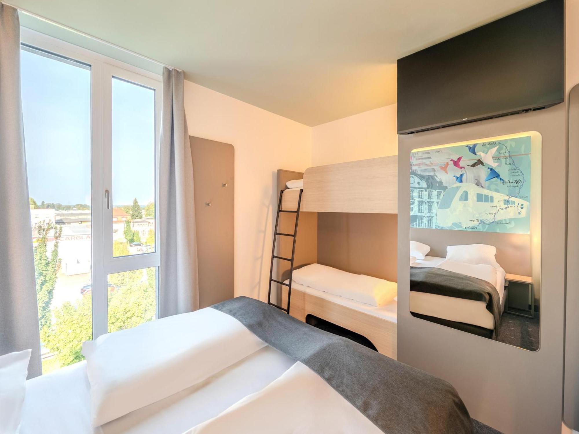 B&B Hotel Offenburg-Hbf 外观 照片