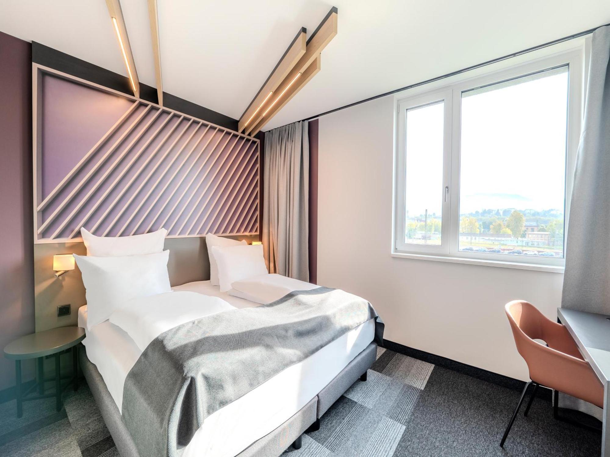 B&B Hotel Offenburg-Hbf 外观 照片