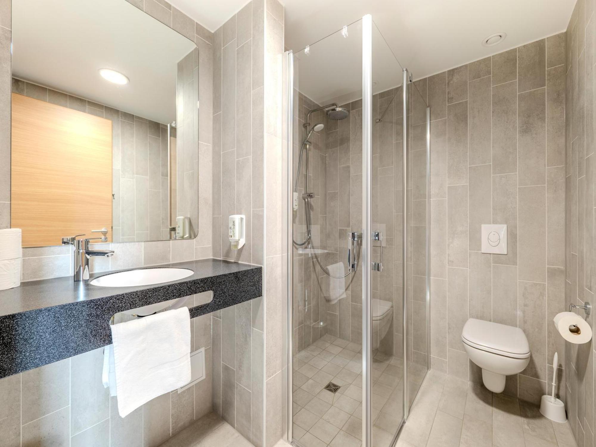 B&B Hotel Offenburg-Hbf 外观 照片