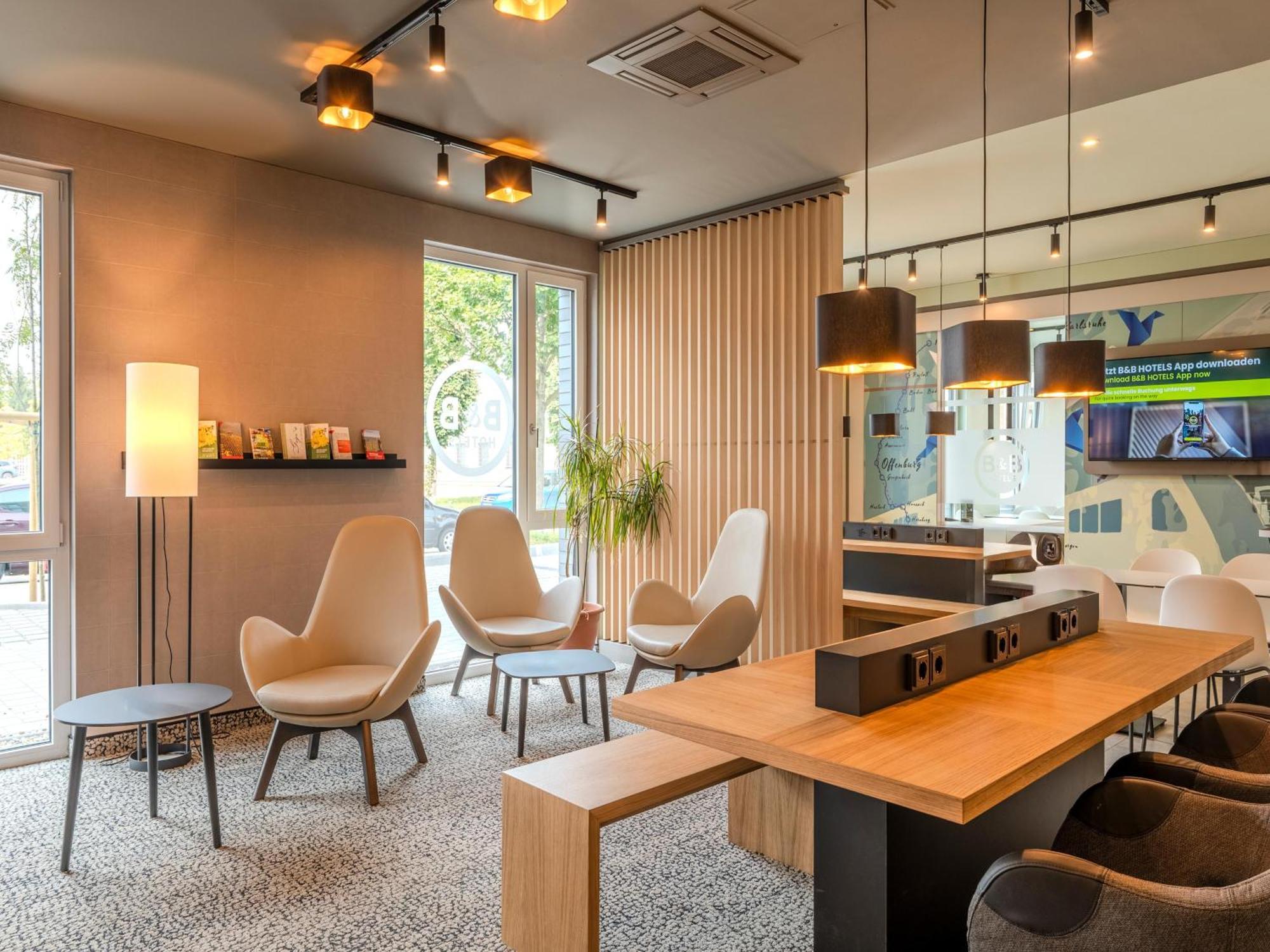 B&B Hotel Offenburg-Hbf 外观 照片